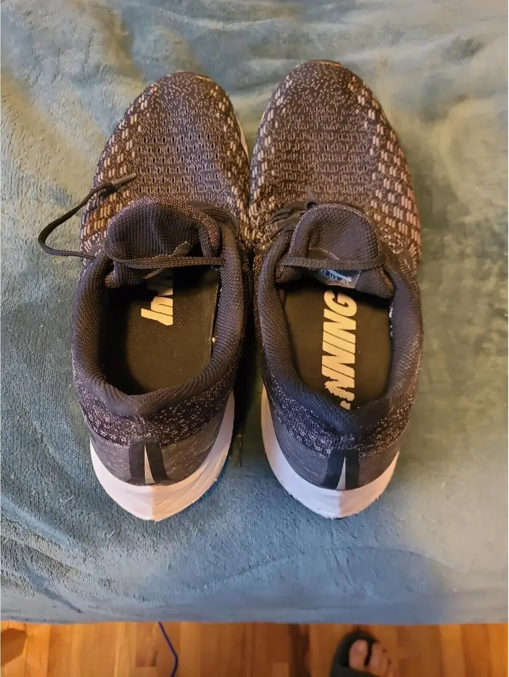 Nike Air Zoom Pegasus 35 Triple Black Size 10.5 942851-002